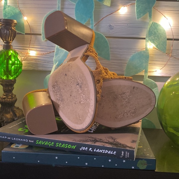 JustFab chunk heels - Picture 3 of 6